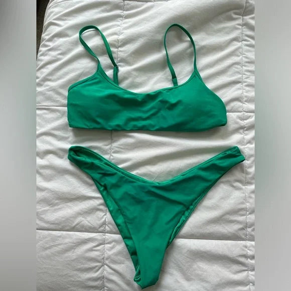 princess polly green swimsuit - Picture 1 of 1